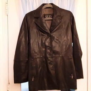 Women’s Izzy short Leather coat
